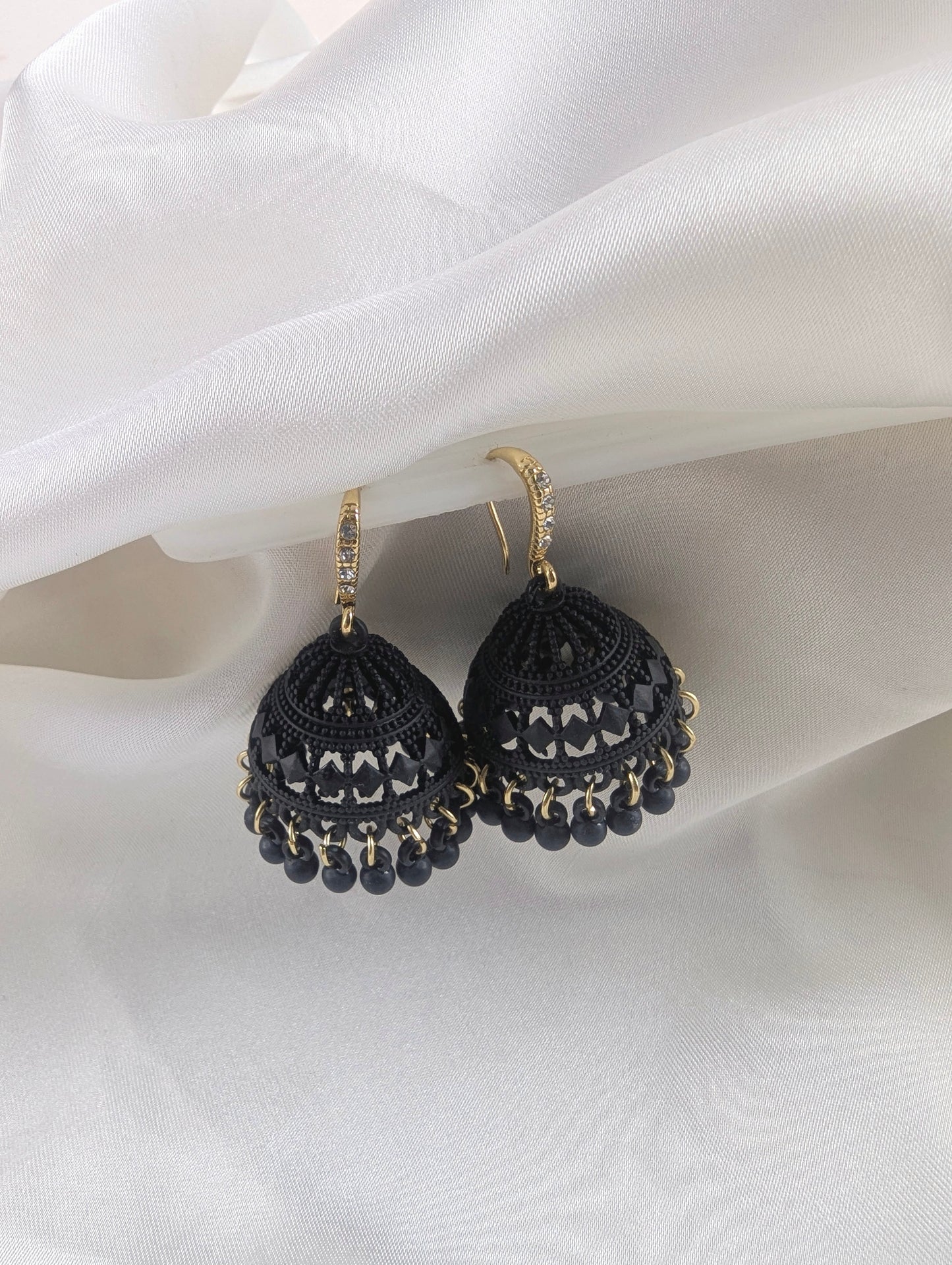 Mahrani Jhumki - Black