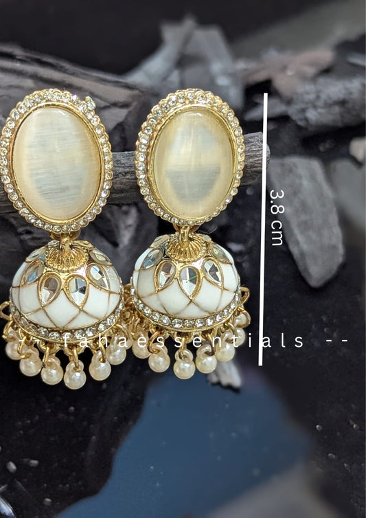 Husn Jhumki - White