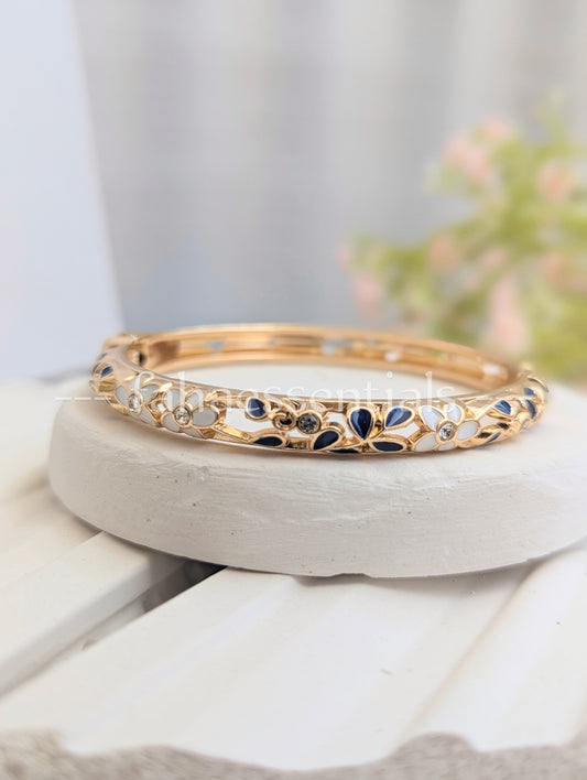 Floral Bloom Bracelet - 03