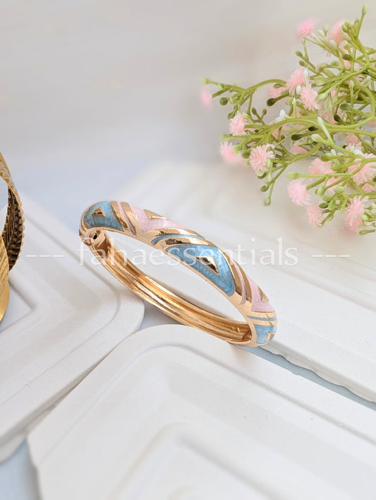 Linear Bloom Bracelet - 02