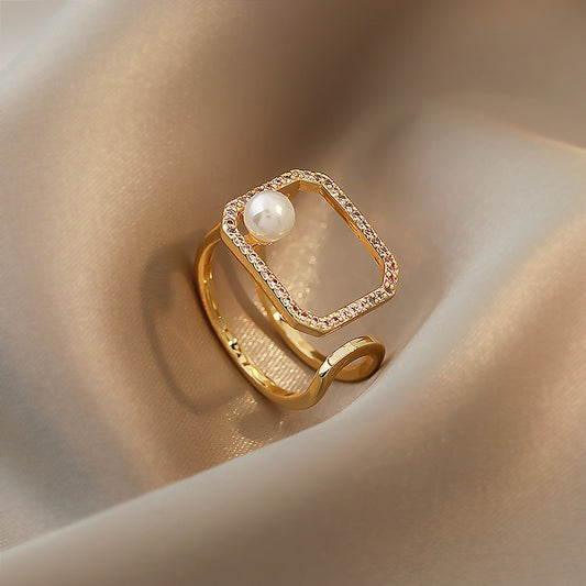 Pearl Frame Luxe Adjustable Ring