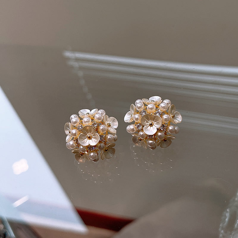 Ivory Bloom Pearl Earings