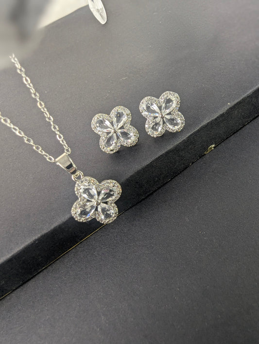 Luxe Bloom Zircon Locket Set - White