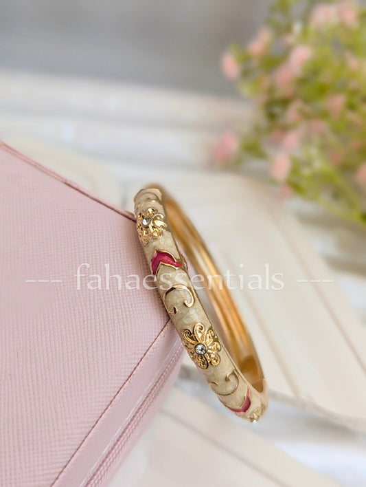 Floral Bloom Bracelet - 16