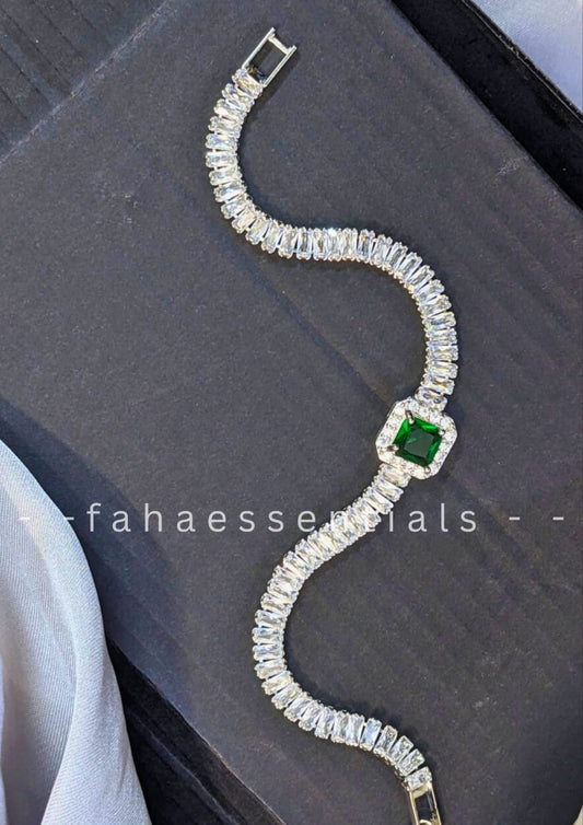 GREEN SQUARE CUBIC ZIRCONIA BRACELET