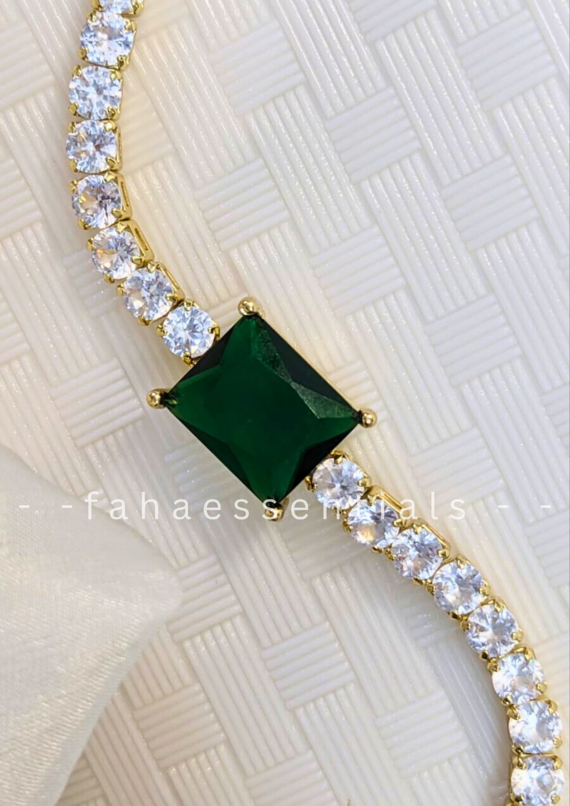 GREEN CUBIC ZIRCONIA CRYSTAL TENNIS BRACELET