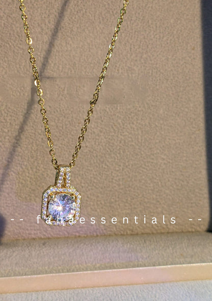 Elegant Silver Halo Pendant Necklace 01