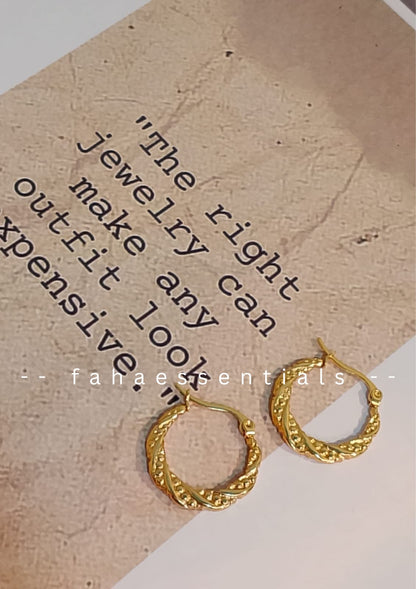 Gold Hoop Earrings 01