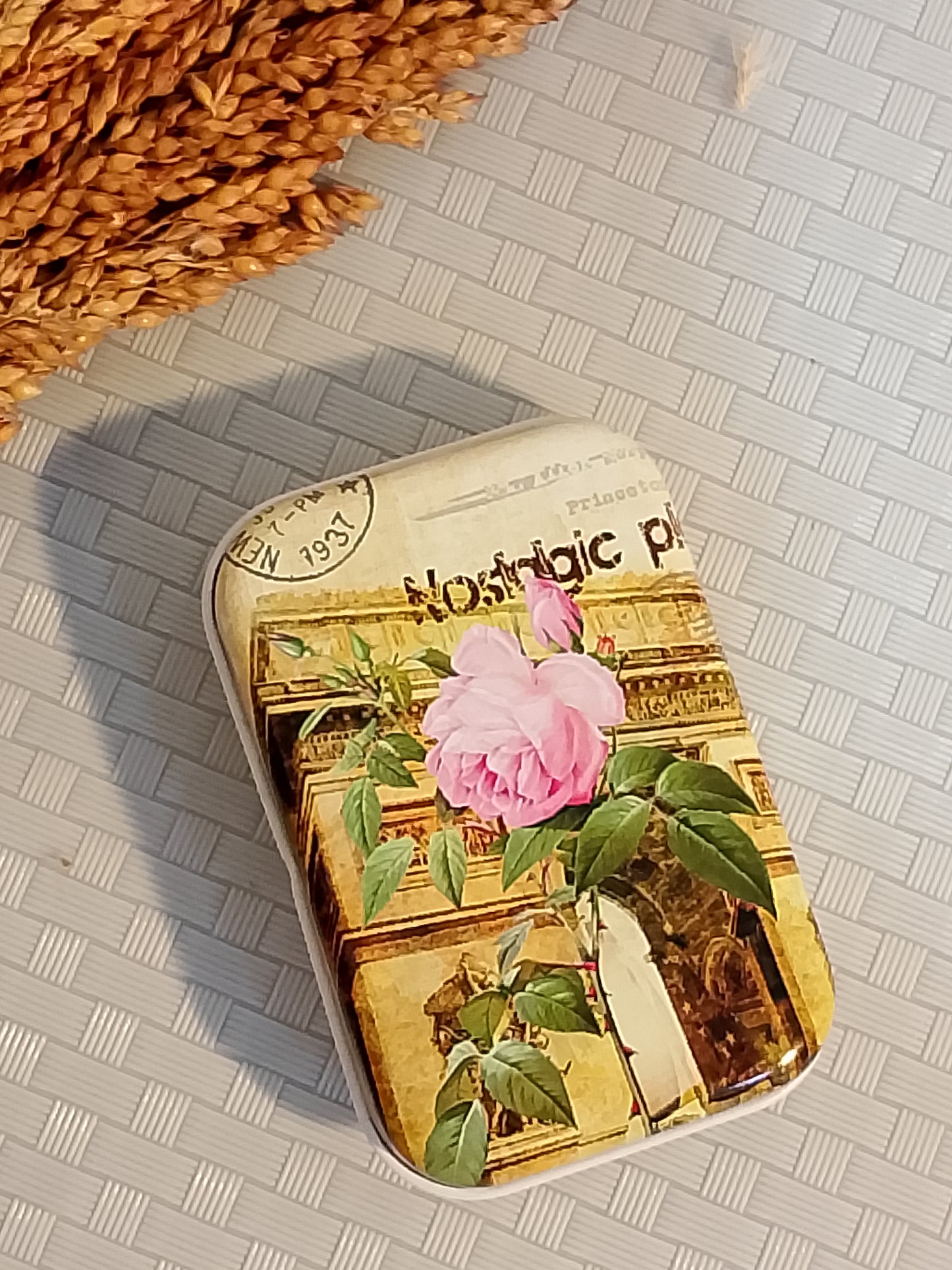 Floral Vintage Theme Tinbox