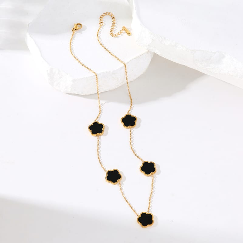 Black Flower Necklace – fahaessential