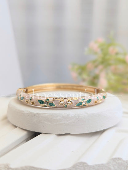 Floral Bloom Bracelet - 04