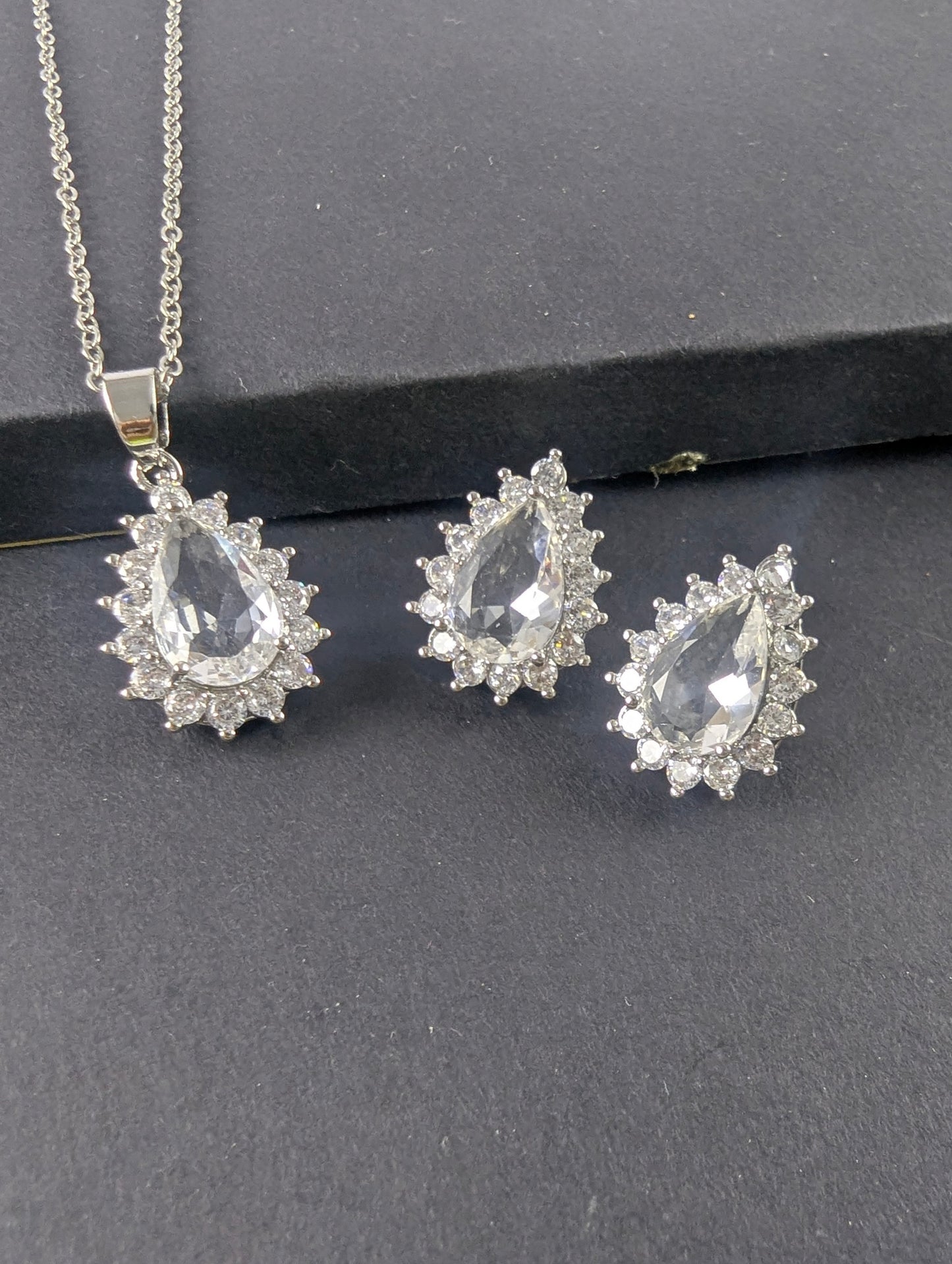 Crystal Teardrop Locket Set - White