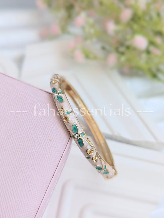 Floral Bloom Bracelet - 04