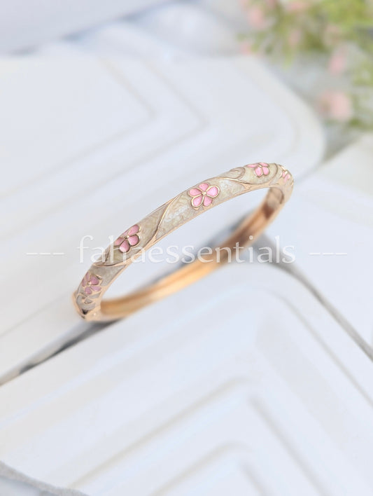 Floral Bloom Bracelet - 10
