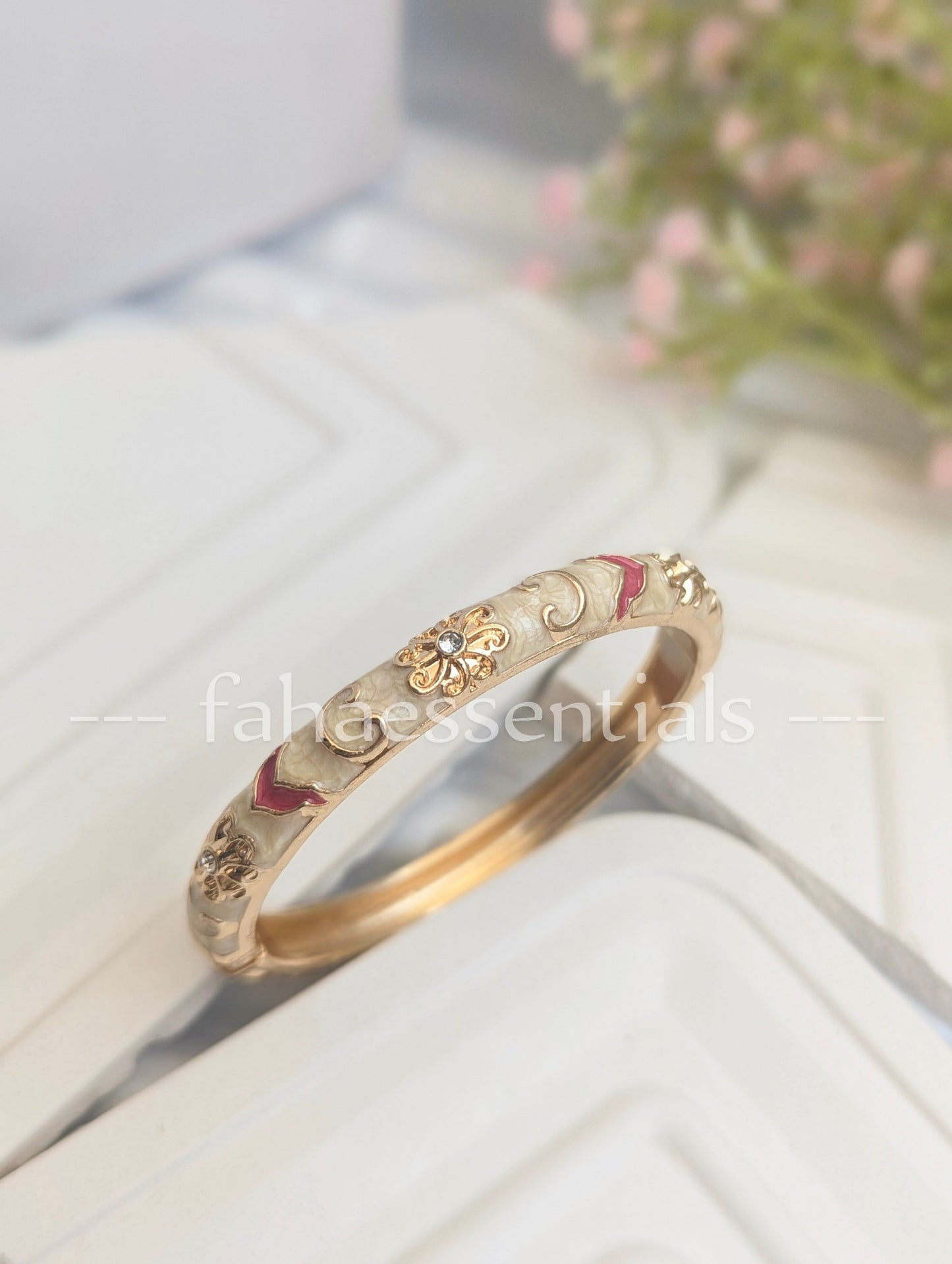 Floral Bloom Bracelet - 16