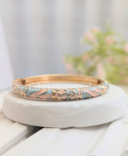Floral Bloom Bracelet - 02