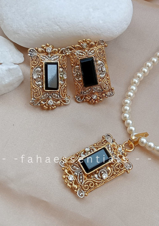 Black Egyptian Locket Set