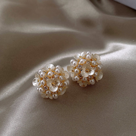 Ivory Bloom Pearl Earings