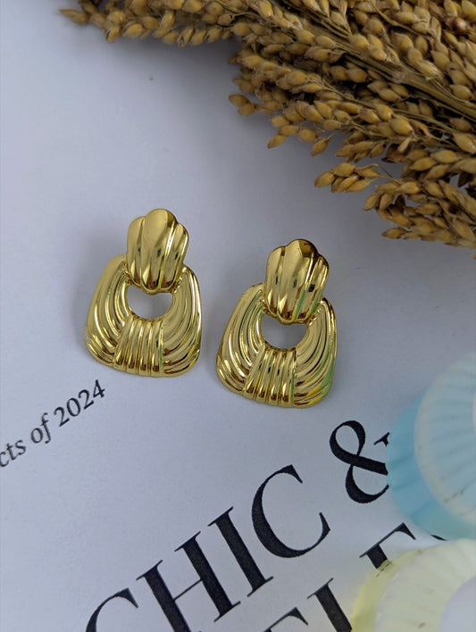 Golden Aura Earings