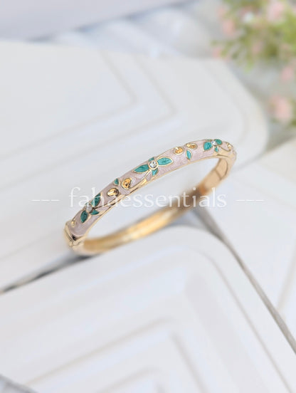 Floral Bloom Bracelet - 04
