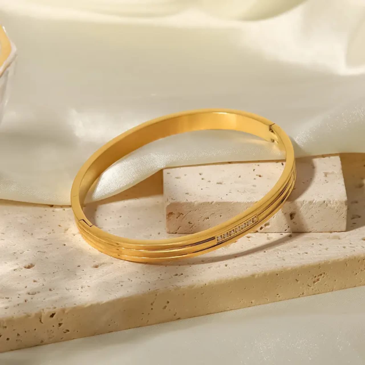 Aurora Bangle