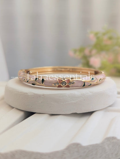 Floral Bloom Bracelet - 08