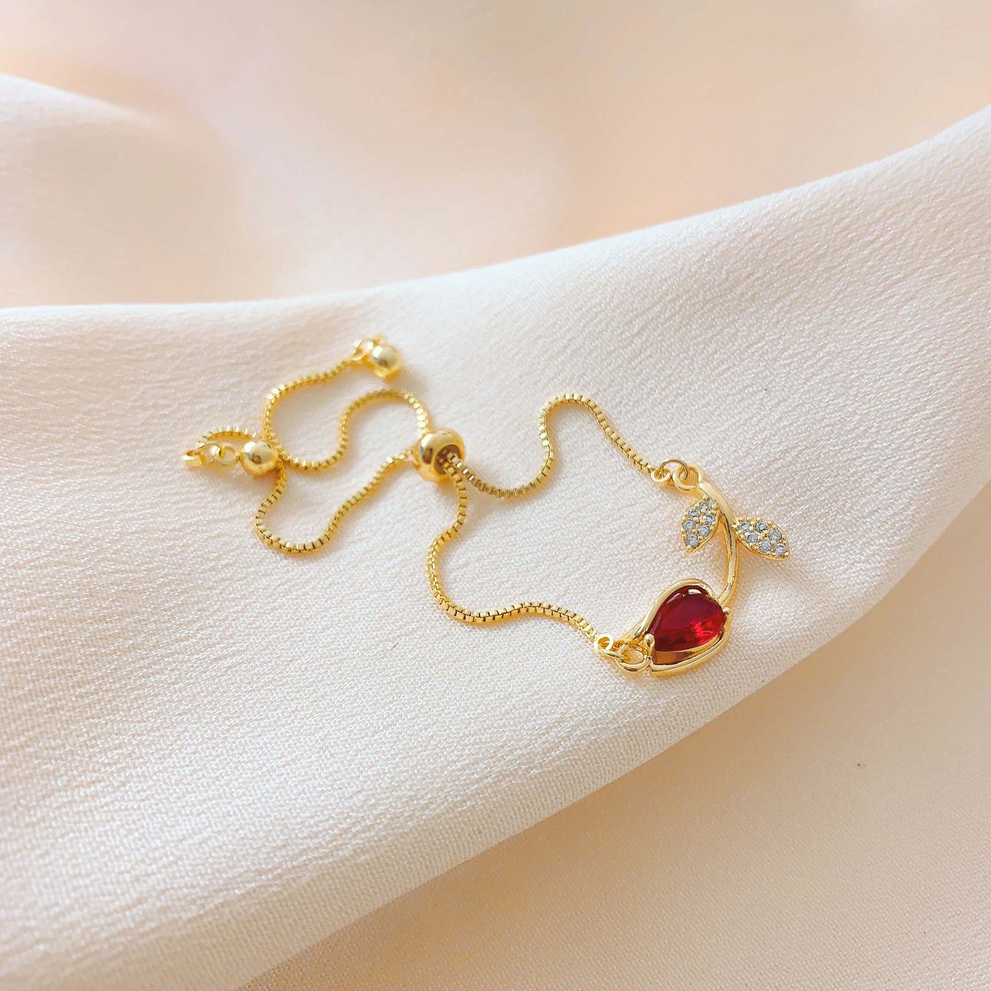 Tulip Up Down Bracelet - Red