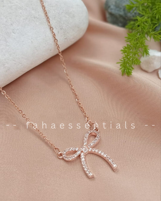 Bow Necklace