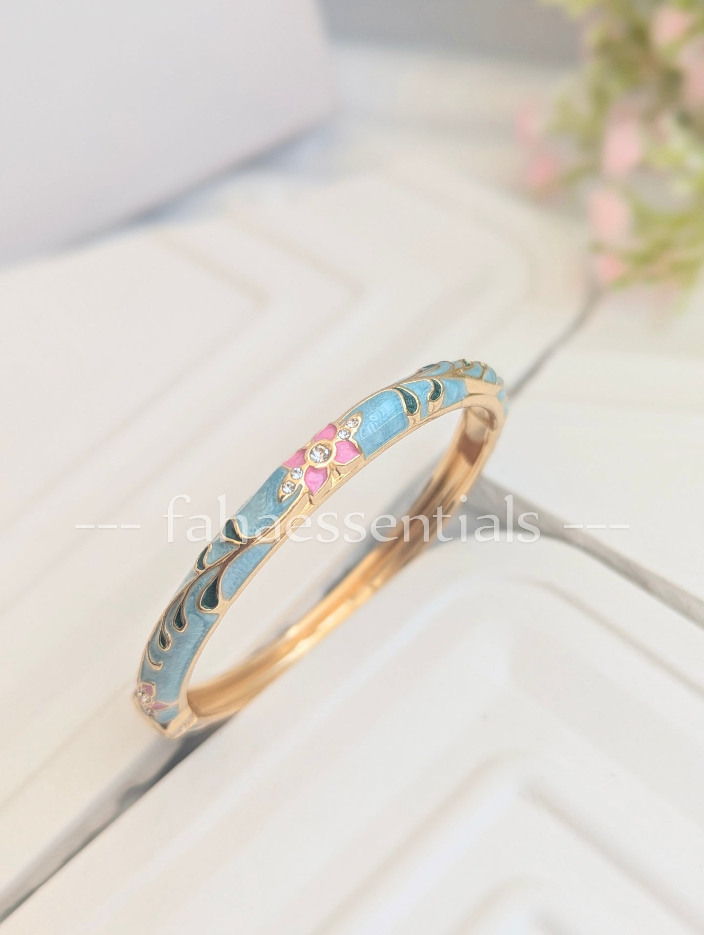 Floral Bloom Bracelet - 09