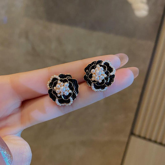 Rose Earings - Black
