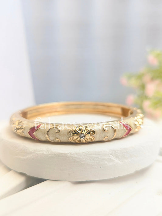 Floral Bloom Bracelet - 16